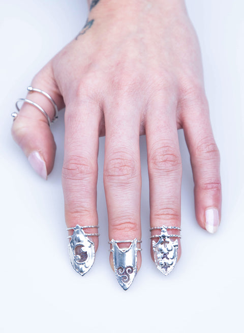 Battle Axe Shield Fingertip Ring