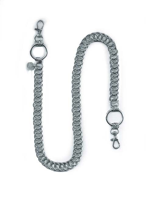 convertible chainmail pocket chain, can be worn as a phone leash, a pocket chain, or a necklace